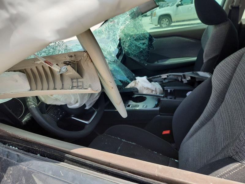 62102746 :رقم المزاد ، 5N1AT3AA7MC687837 vin ، 2021 Nissan Rogue مزاد بيع