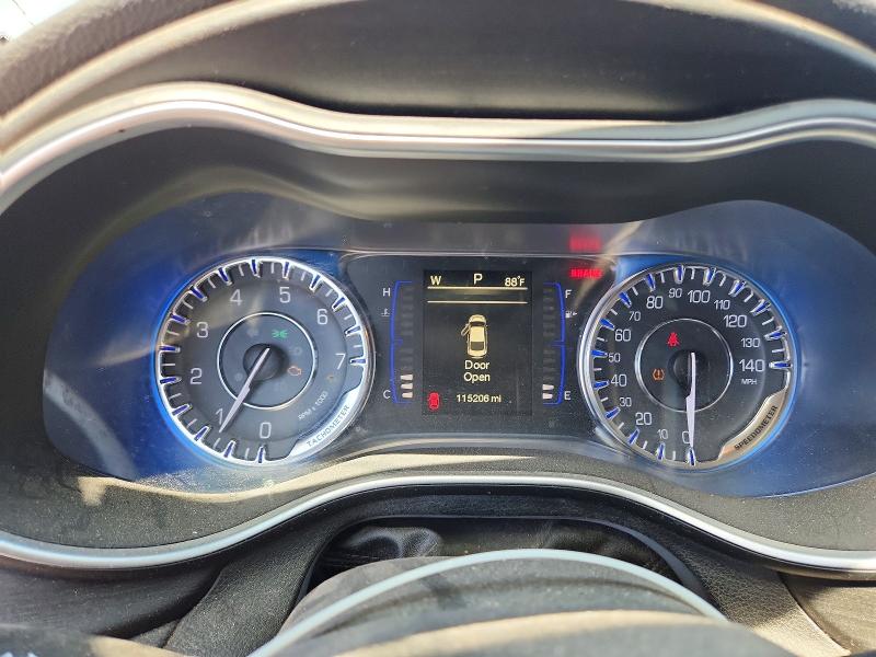 59916726 :رقم المزاد ، 1C3CCCAB0FN602578 vin ، 2015 Chrysler 200 مزاد بيع