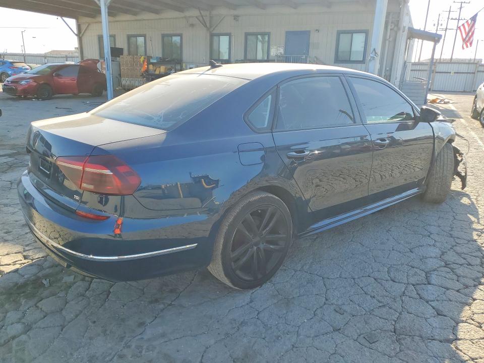 2018 Volkswagen Passat მანქანა იყიდება აუქციონზე, vin: 1VWAA7A34JC016718, აუქციონის ნომერი: 61045816
