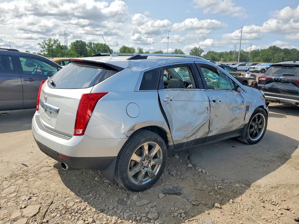 61508726 :رقم المزاد ، 3GYFNEEY9AS588198 vin ، 2010 Cadillac Srx مزاد بيع