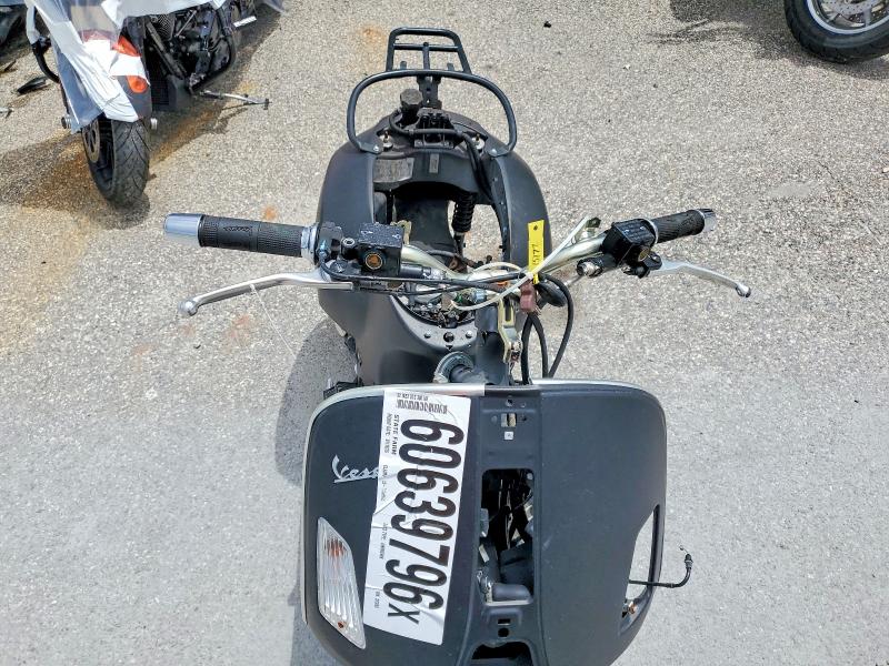 60639796 :رقم المزاد ، ZAPMA39M8N5203362 vin ، 2022 Piaggio Motorcycle مزاد بيع