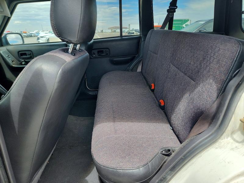 62504206 :رقم المزاد ، 1J4FF58S5YL151237 vin ، 2000 Jeep Cherokeecl مزاد بيع