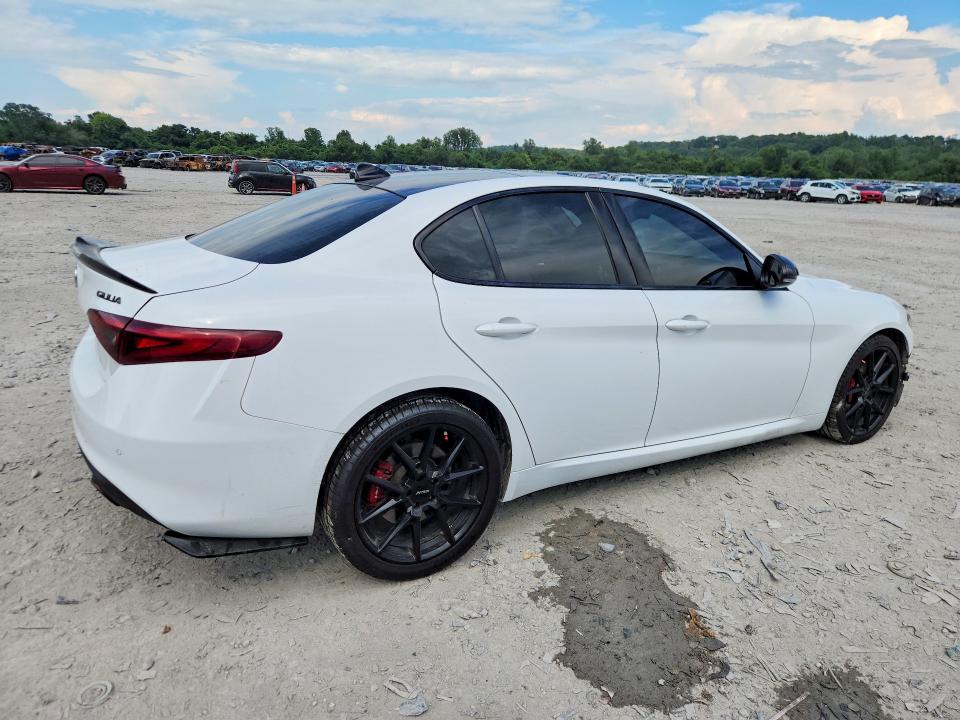 Продаж на аукціоні авто 2021 Alfa Romeo Giulia, vin: ZARFANBN7M7644286, номер лоту: 61193046