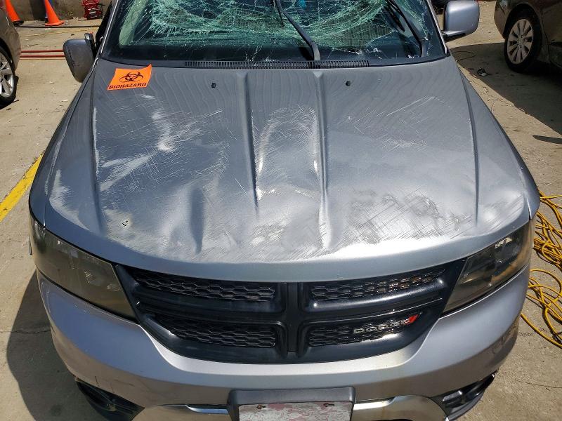 61062306 :رقم المزاد ، 3C4PDCGB3LT201331 vin ، 2020 Dodge Journey مزاد بيع