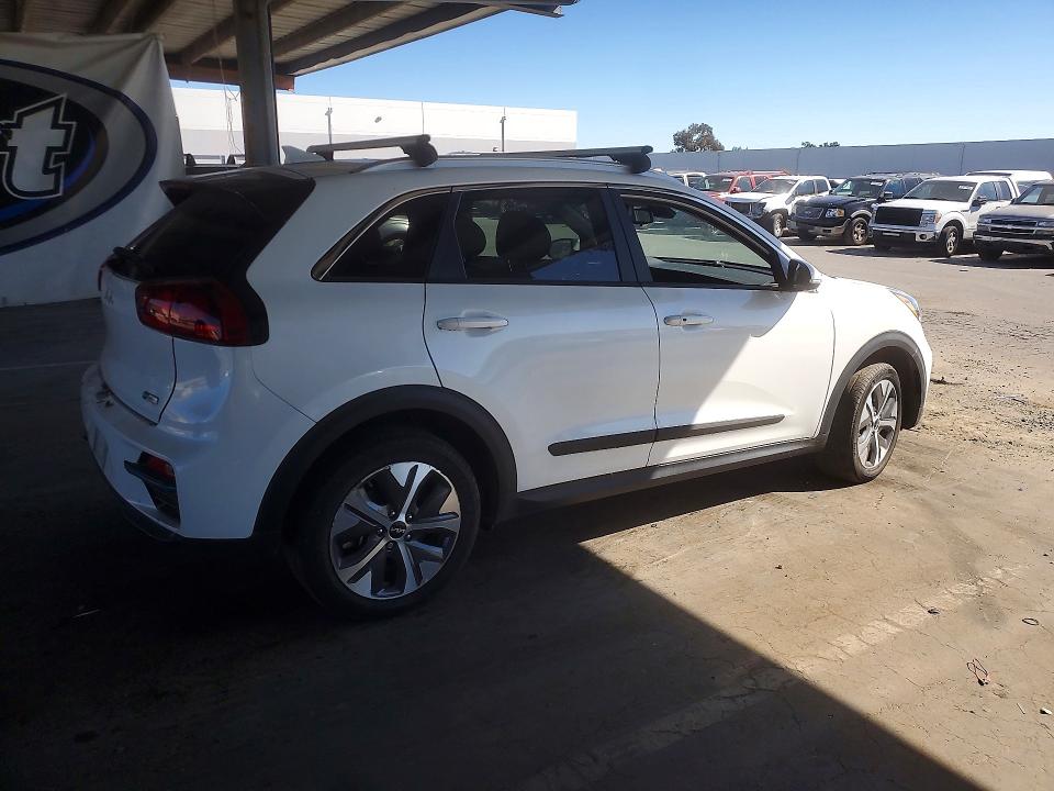 2022 Kia Niro Ev მანქანა იყიდება აუქციონზე, vin: KNDCC3LG9N5142050, აუქციონის ნომერი: 60081796
