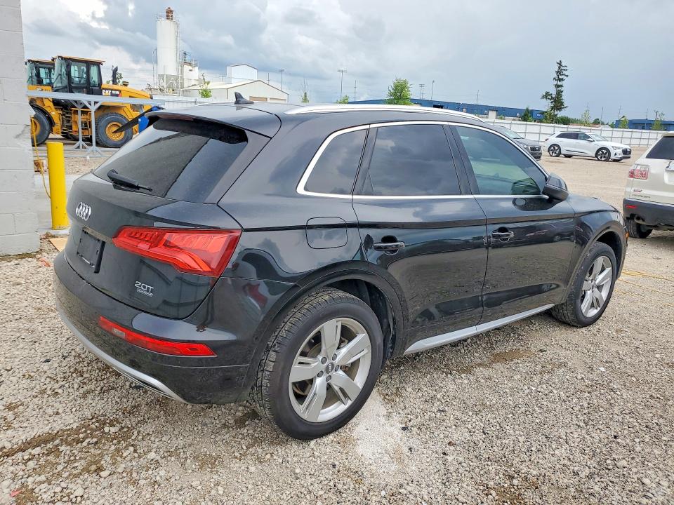 Продаж на аукціоні авто 2018 Audi Q5, vin: WA1BNAFY7J2105759, номер лоту: 60291836