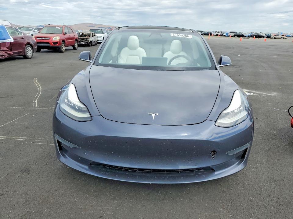 61539206 :رقم المزاد ، 5YJ3E1EC2LF714659 vin ، 2020 Tesla Model 3 مزاد بيع