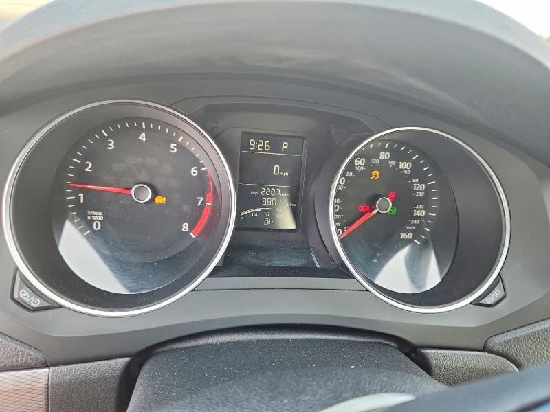 61837086 :رقم المزاد ، 3VW2B7AJ1HM258567 vin ، 2017 Volkswagen Jetta مزاد بيع