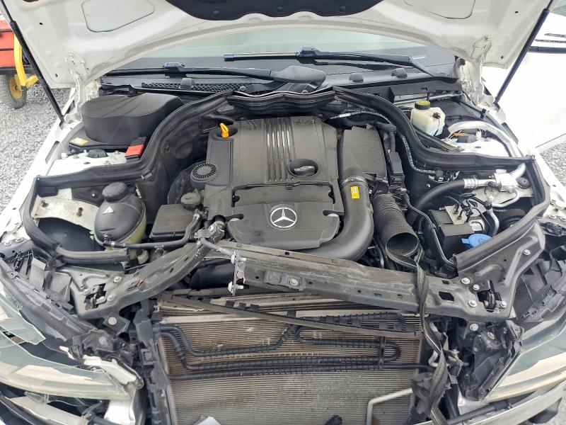2013 Mercedes-benz C მანქანა იყიდება აუქციონზე, vin: WDDGF4HB4DR299235, აუქციონის ნომერი: 63099536