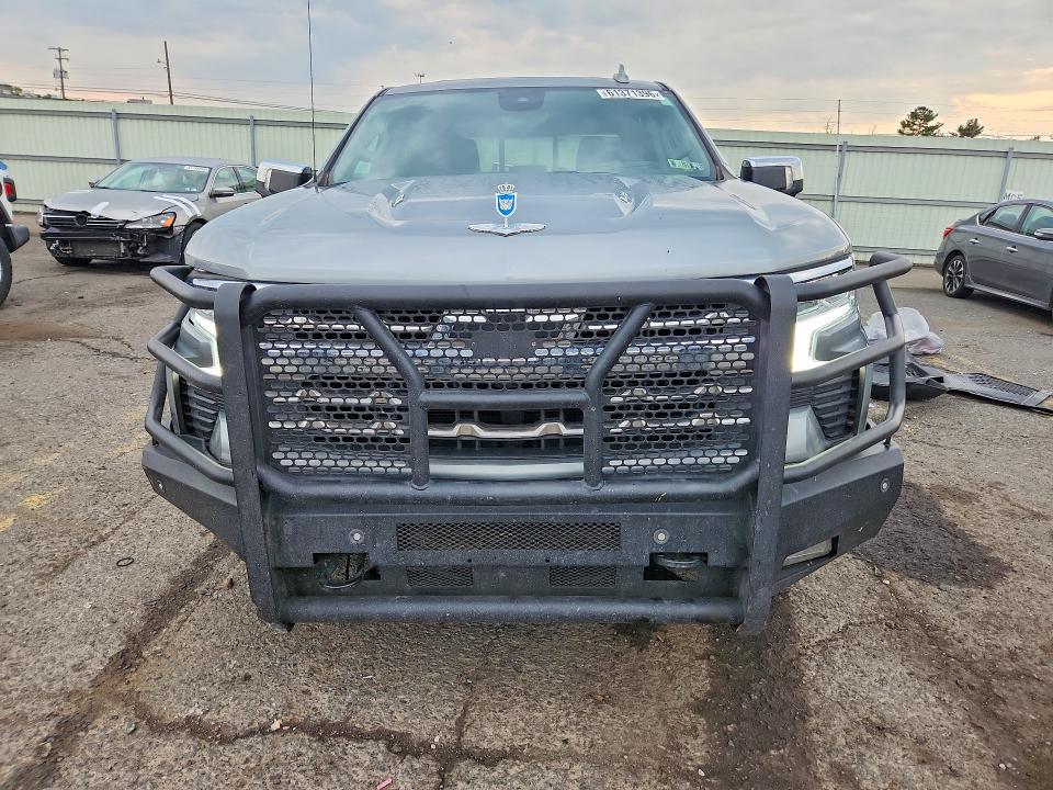 Продажа на аукционе авто 2025 Chevrolet Silverado, vin: 1GCUKGEL9SZ246986, номер лота: 61371396