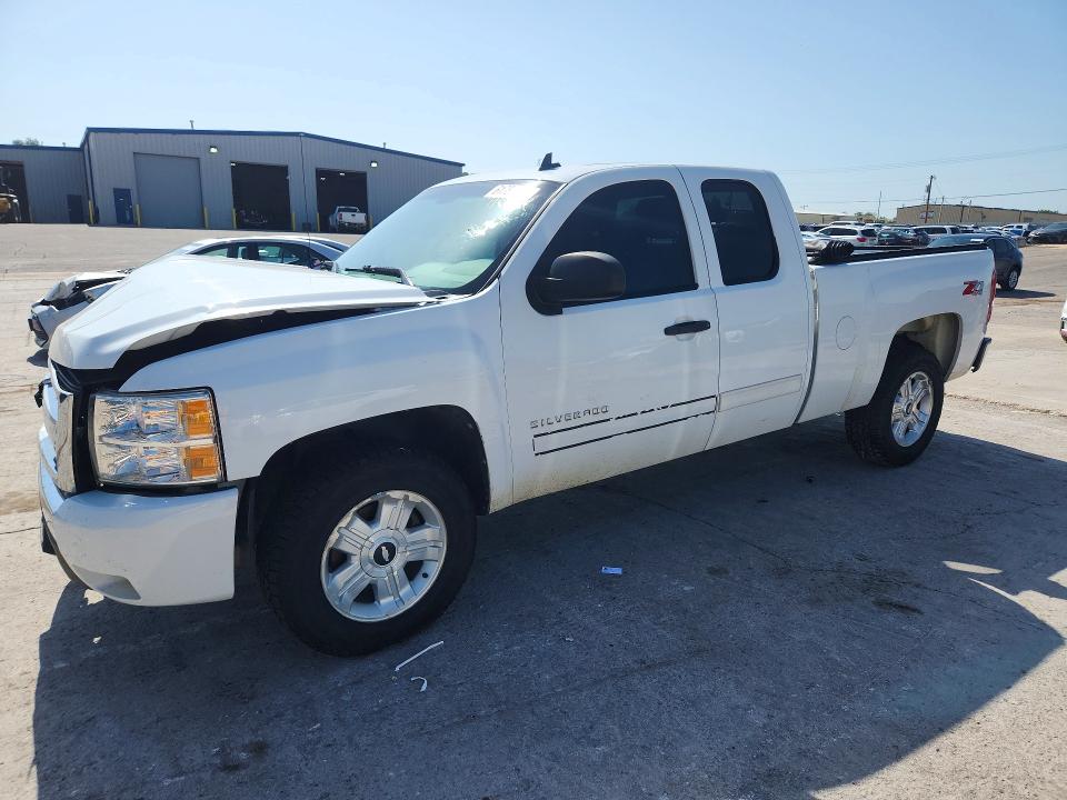 Продажа на аукционе авто 2011 Chevrolet Silverado, vin: 1GCRKSE31BZ314156, номер лота: 61788066