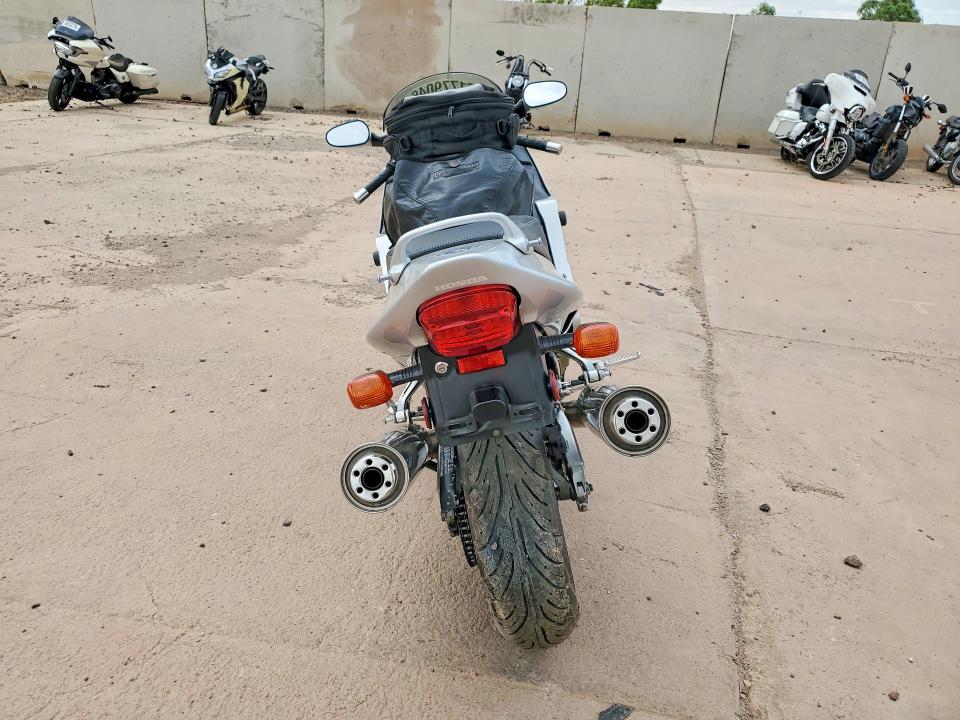 Продажа на аукционе авто 2002 Honda Cbr1100, vin: JH2SC35172M500209, номер лота: 61779046