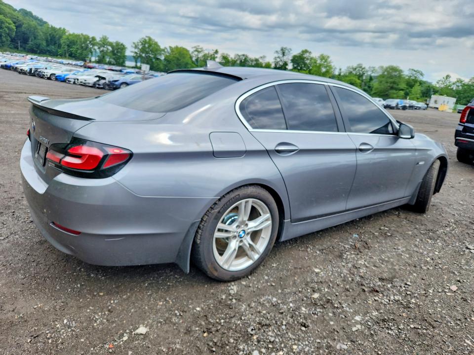 2011 Bmw 528 მანქანა იყიდება აუქციონზე, vin: WBAFR1C52BC749359, აუქციონის ნომერი: 61380236