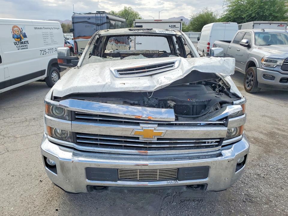 Auction sale of the 2019 Chevrolet Silverado, vin: 1GC4KXCY3KF246921, lot number: 60691566