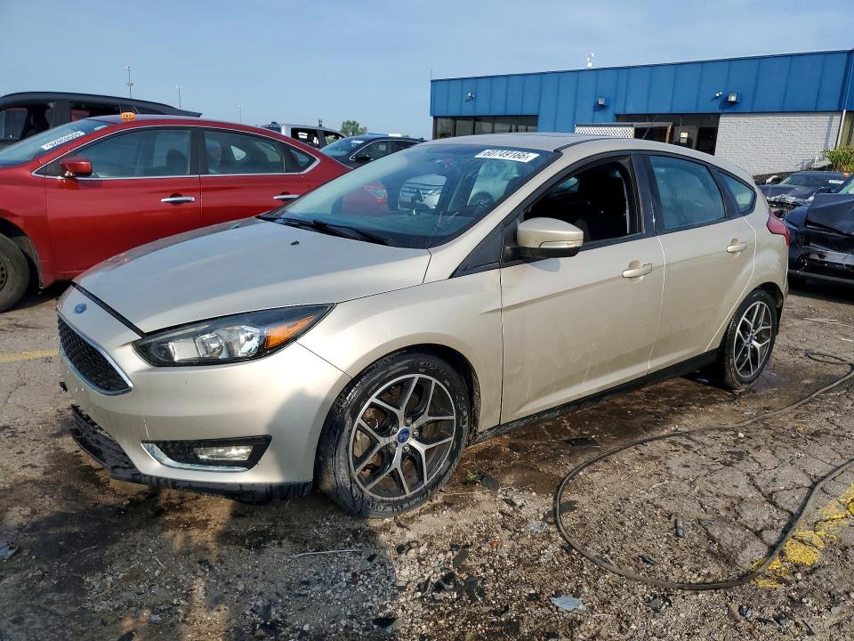 60749166 :رقم المزاد ، 1FADP3M20JL210159 vin ، 2018 Ford Focus مزاد بيع