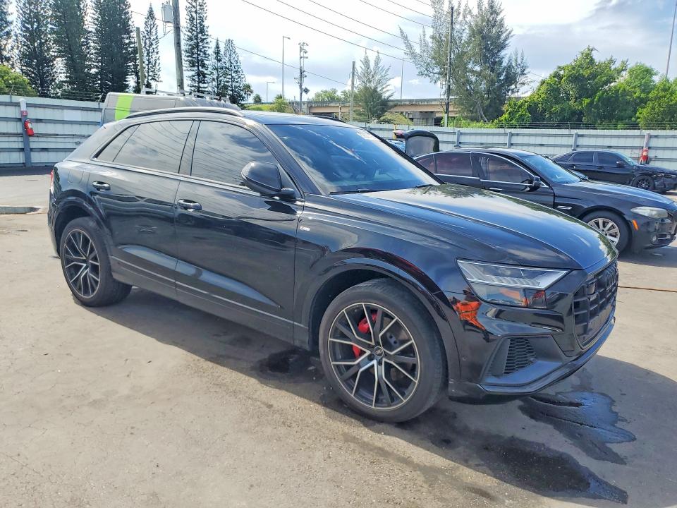 Продажа на аукционе авто 2021 Audi Q8, vin: WA1EVAF17MD030294, номер лота: 59839126