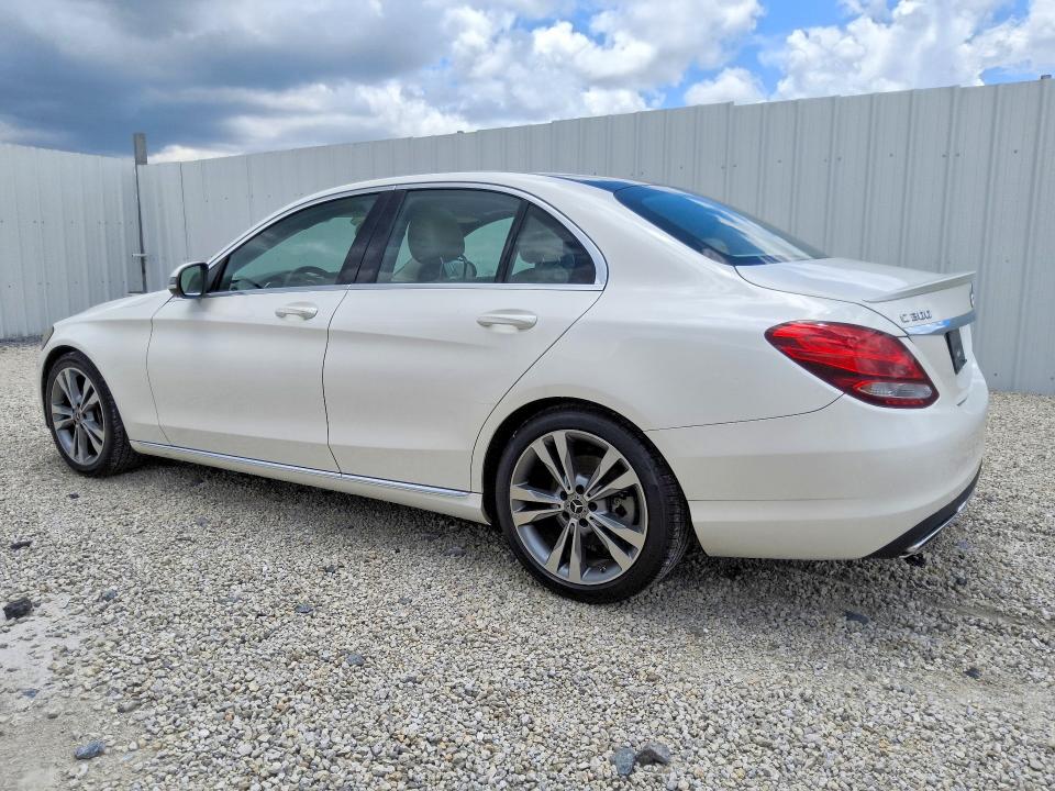 2017 Mercedes-benz C მანქანა იყიდება აუქციონზე, vin: 55SWF4JB0HU214269, აუქციონის ნომერი: 85617375