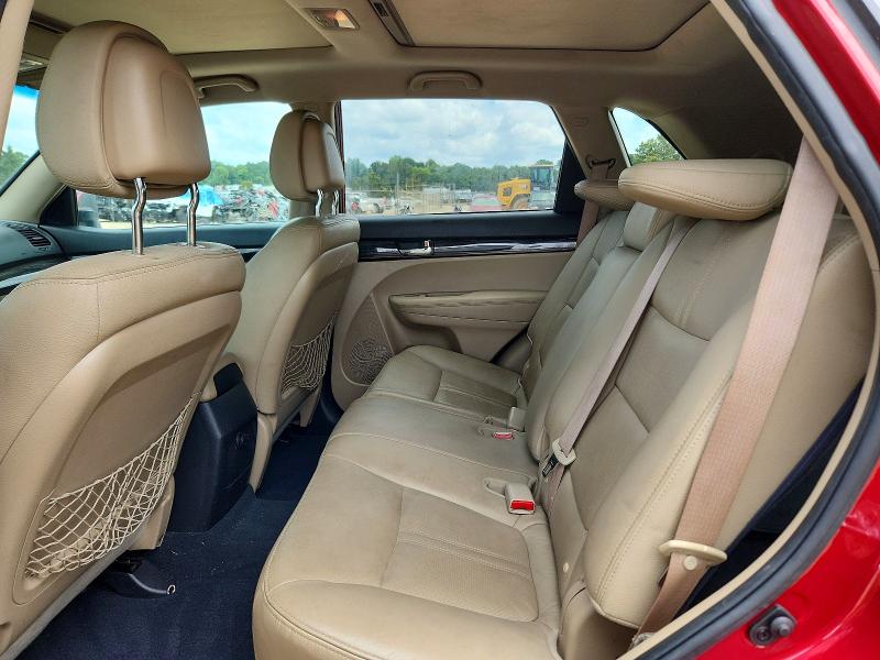 61221116 :رقم المزاد ، 5XYKU4A24BG043886 vin ، 2011 Kia Sorento مزاد بيع