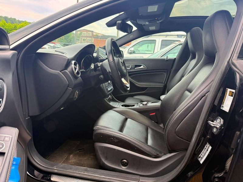 Продажа на аукционе авто 2019 Mercedes-benz Cla, vin: WDDSJ4GB4KN698886, номер лота: 61283796