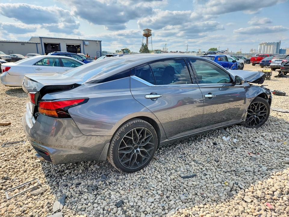 62507056 :رقم المزاد ، 1N4BL4EW9RN333291 vin ، 2024 Nissan Altima مزاد بيع