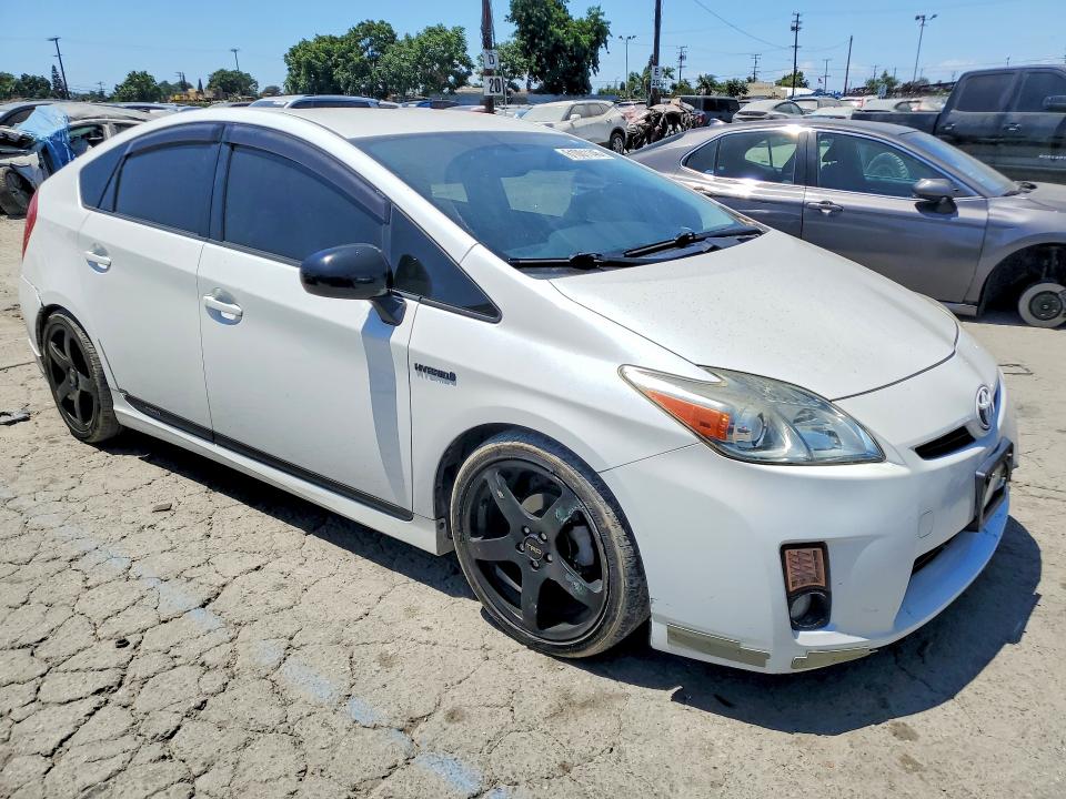 61001146 :رقم المزاد ، JTDKN3DUXB5313832 vin ، 2011 Toyota Prius مزاد بيع