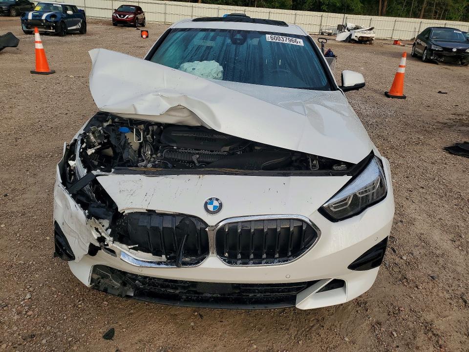 60037966 :رقم المزاد ، WBA53AK08R7R11856 vin ، 2024 Bmw 228i مزاد بيع