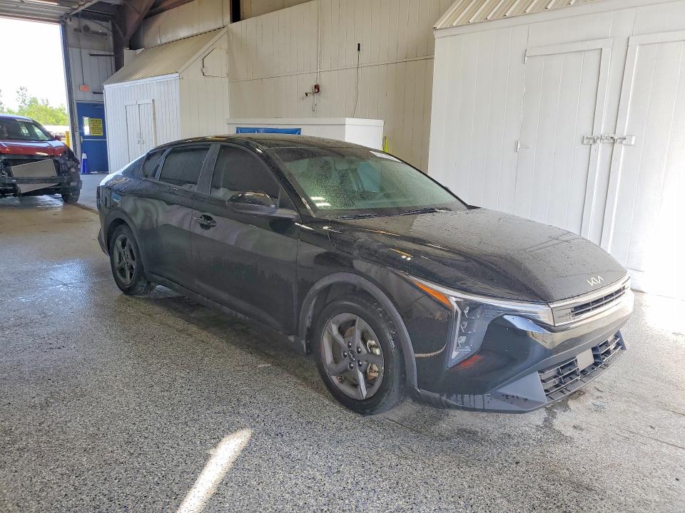 59585796 :رقم المزاد ، 3KPFT4DE7SE085931 vin ، 2025 Kia K4 مزاد بيع