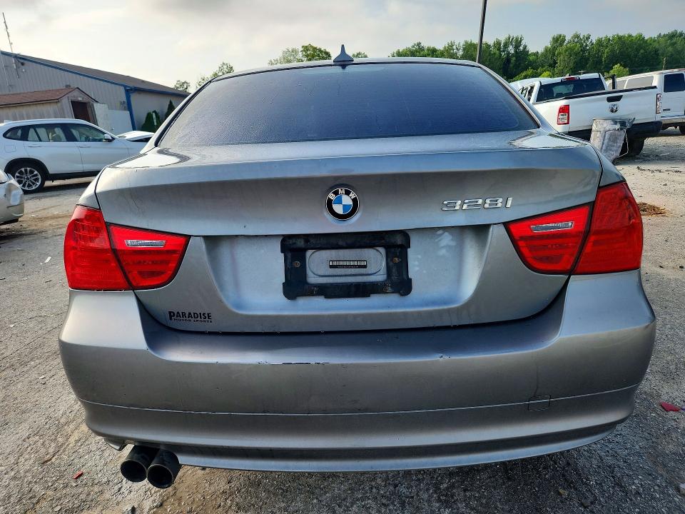59807136 :رقم المزاد ، WBAPK5C58BA657281 vin ، 2011 Bmw 328 مزاد بيع
