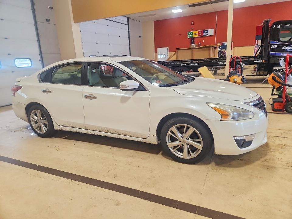 2013 Nissan Altima მანქანა იყიდება აუქციონზე, vin: 1N4AL3AP8DC131583, აუქციონის ნომერი: 63011456