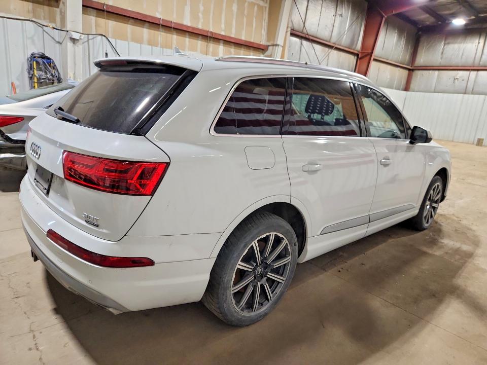 Продажа на аукционе авто 2017 Audi Q7, vin: WA1LAAF79HD015454, номер лота: 63239606