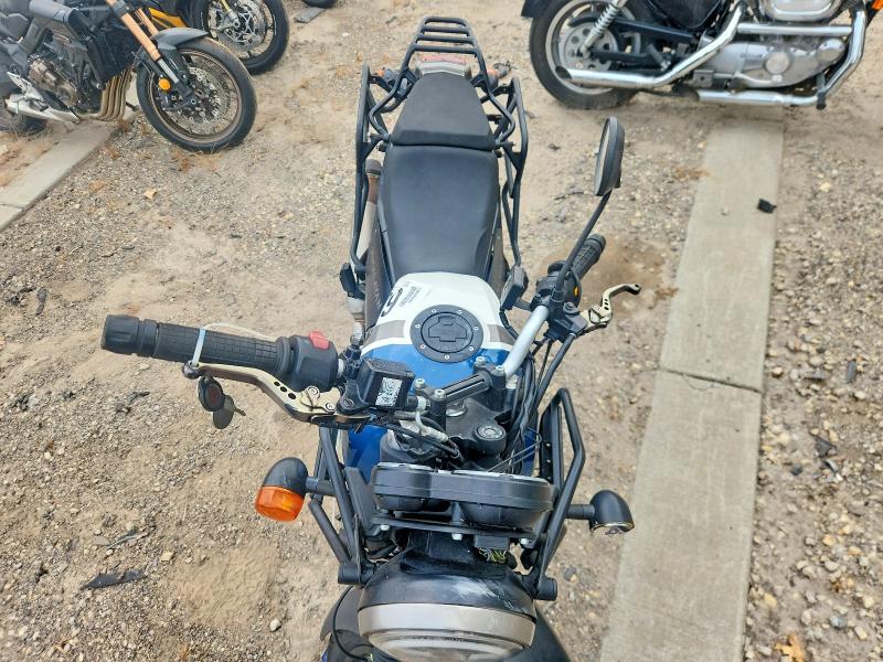 60994906 :رقم المزاد ، ME3FSM246MK467230 vin ، 2021 Royal Enfield Motors Himalayan مزاد بيع