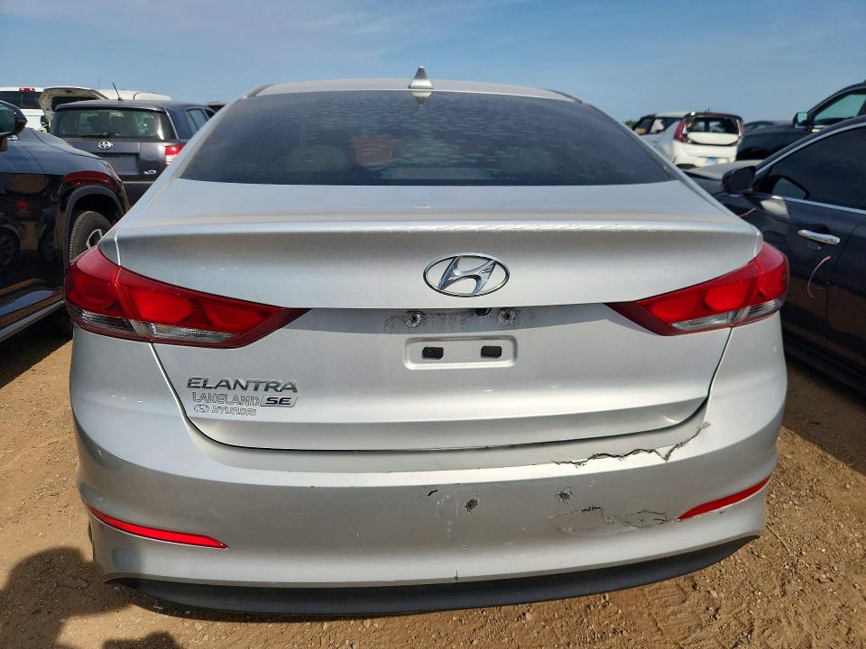 61210096 :رقم المزاد ، 5NPD74LF5HH158501 vin ، 2017 Hyundai Elantra مزاد بيع