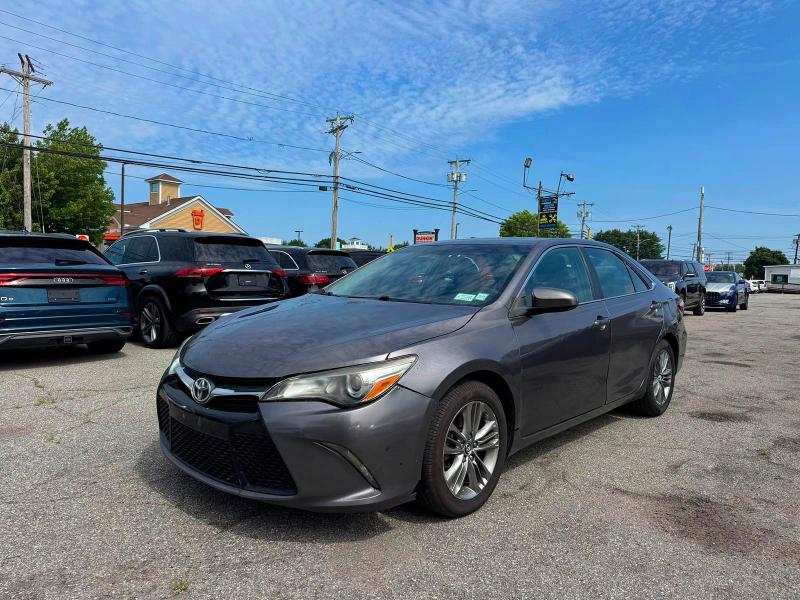 60158646 :رقم المزاد ، 4T1BF1FK1HU341316 vin ، 2017 Toyota Camry مزاد بيع