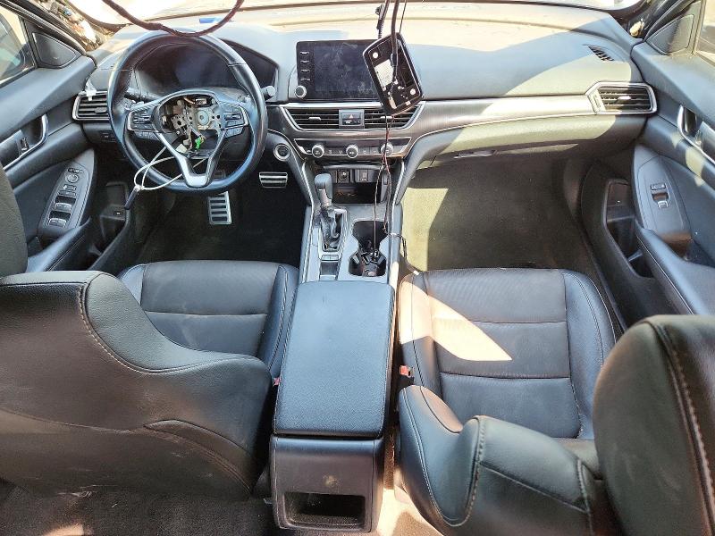 62297056 :رقم المزاد ، 1HGCV1F39KA072738 vin ، 2019 Honda Accord مزاد بيع