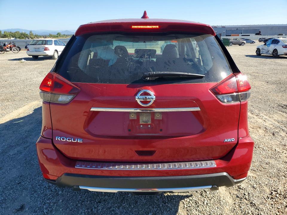 Auction sale of the 2017 Nissan Rogue, vin: JN8AT2MV1HW267609, lot number: 60312526
