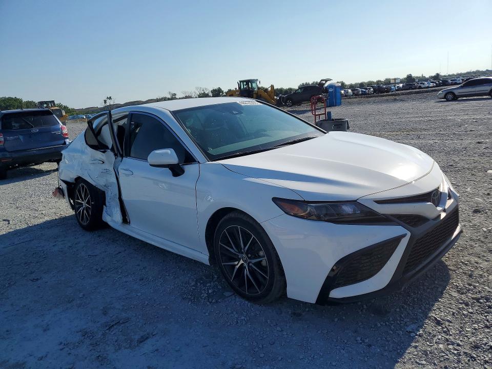 Продажа на аукционе авто 2021 Toyota Camry, vin: 4T1G11AK4MU580414, номер лота: 60274366