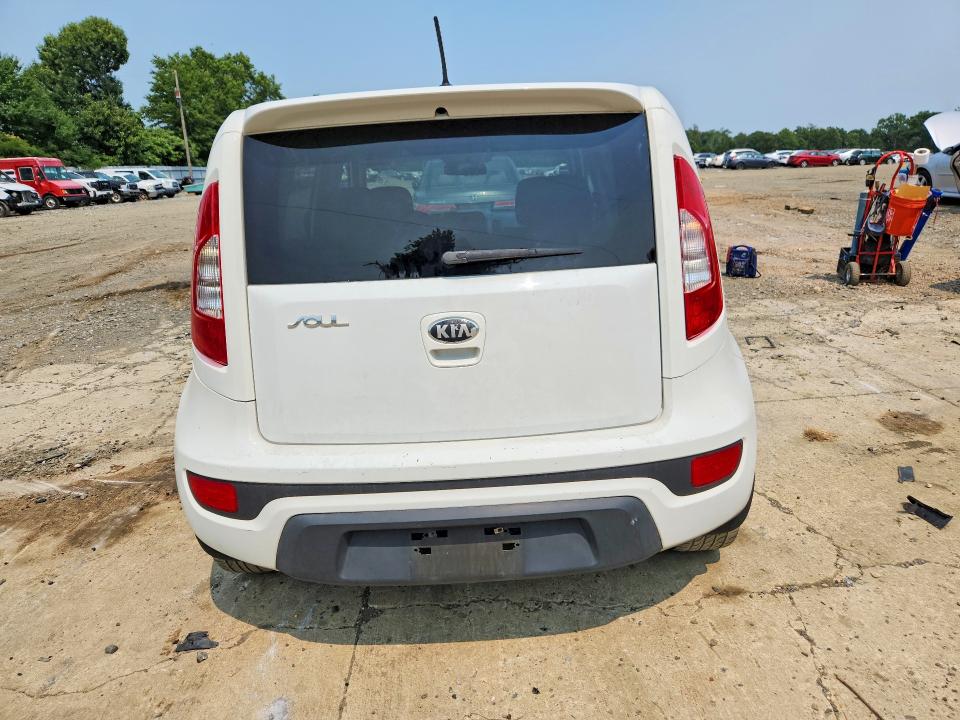 61087476 :رقم المزاد ، KNDJT2A67D7501460 vin ، 2013 Kia Soul مزاد بيع