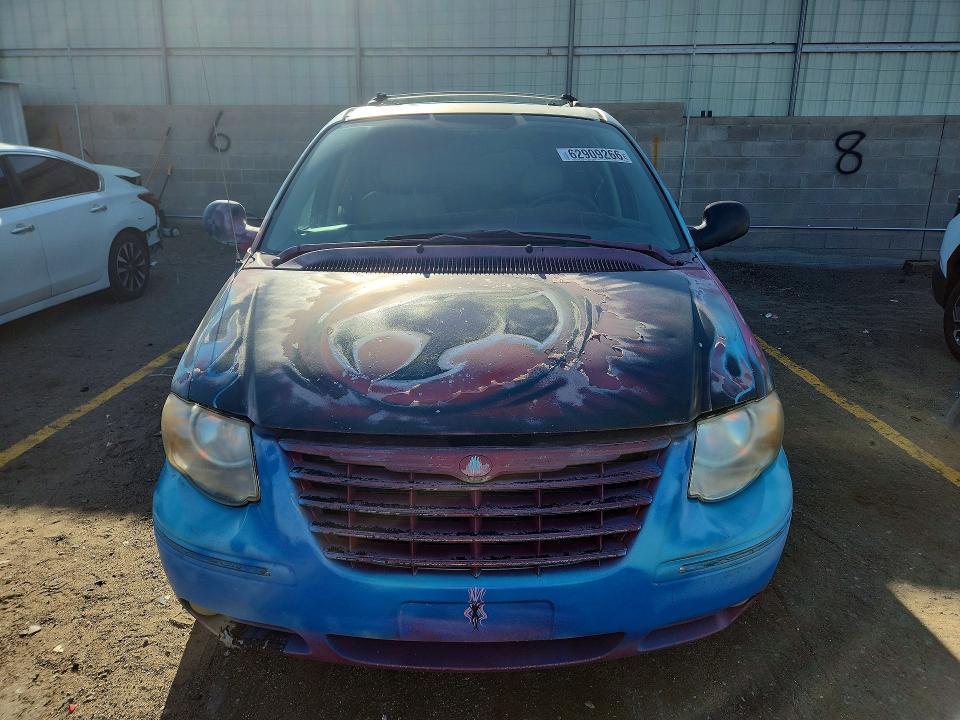 Продажа на аукционе авто 2005 Chrysler Town & Country, vin: 2C8GP64L75R240689, номер лота: 62909266