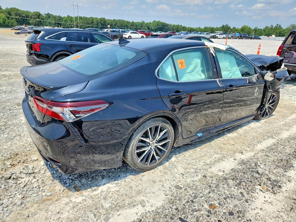 63071856 :رقم المزاد ، 4T1G11AK3PU738066 vin ، 2023 Toyota Camry مزاد بيع