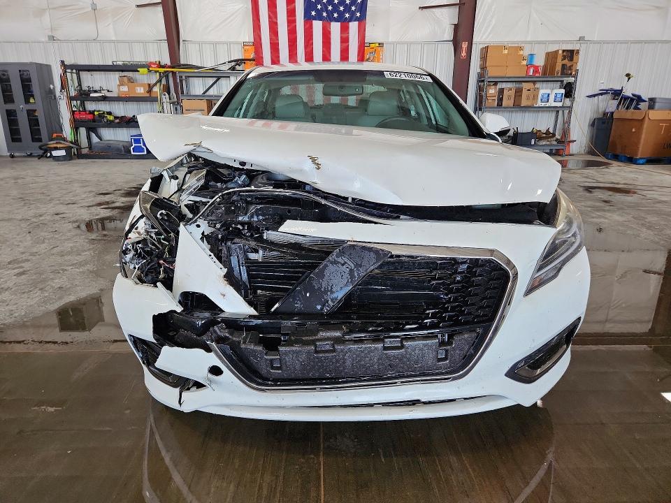 2016 Hyundai Sonata Hybrid მანქანა იყიდება აუქციონზე, vin: KMHE34L13GA019067, აუქციონის ნომერი: 62210066