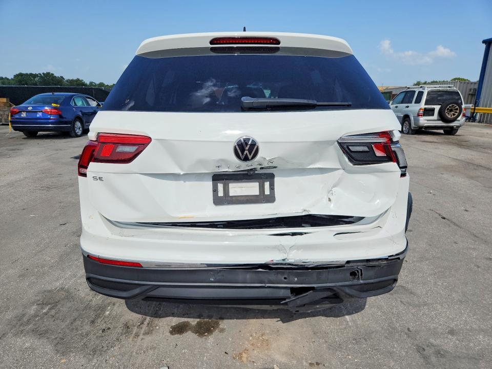 60447966 :رقم المزاد ، 3VV3B7AX1NM037379 vin ، 2022 Volkswagen Tiguan مزاد بيع