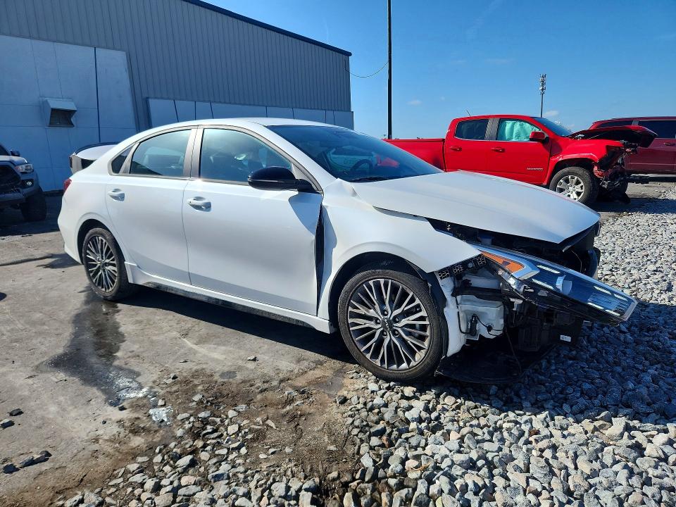 2023 Kia Forte მანქანა იყიდება აუქციონზე, vin: 3KPF54AD6PE658590, აუქციონის ნომერი: 62150816