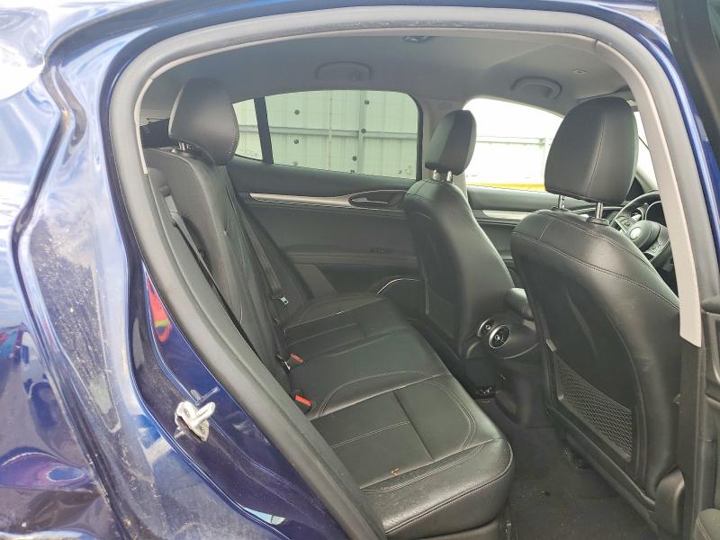 60851076 :رقم المزاد ، ZASFAKPN1J7B58609 vin ، 2018 Alfa Romeo Stelvio مزاد بيع