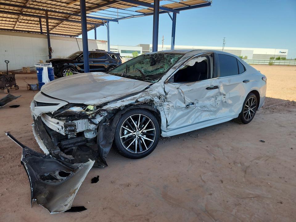 Auction sale of the 2022 Toyota Camry, vin: 4T1G11AK4NU011080, lot number: 59917676