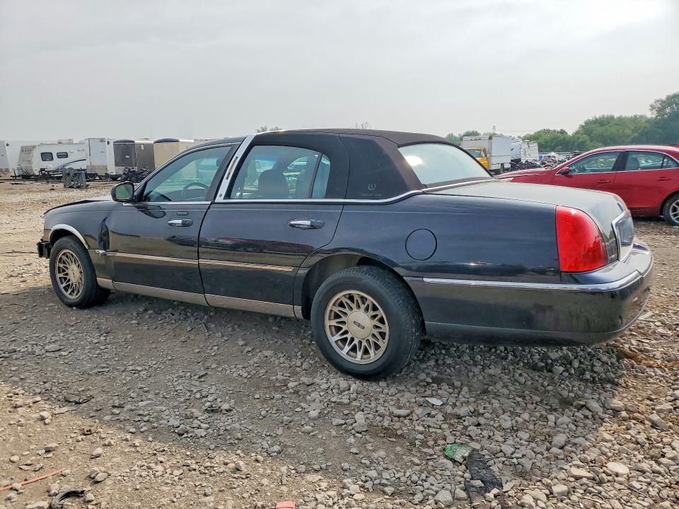 Продажа на аукционе авто 2007 Lincoln Town Car, vin: 1LNHM81W67Y624188, номер лота: 61683386