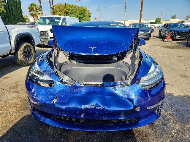 Продажа на аукционе авто 2022 Tesla Model 3, vin: 5YJ3E1EB8NF261271, номер лота: 63012766