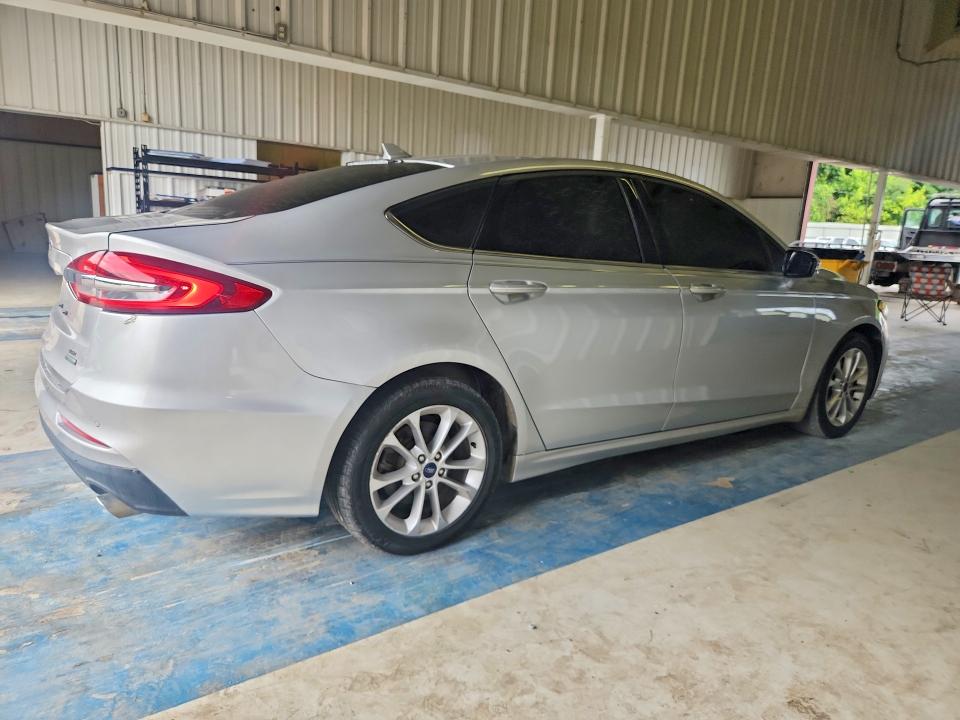 Продажа на аукционе авто 2019 Ford Fusion, vin: 3FA6P0HD7KR275015, номер лота: 62488846