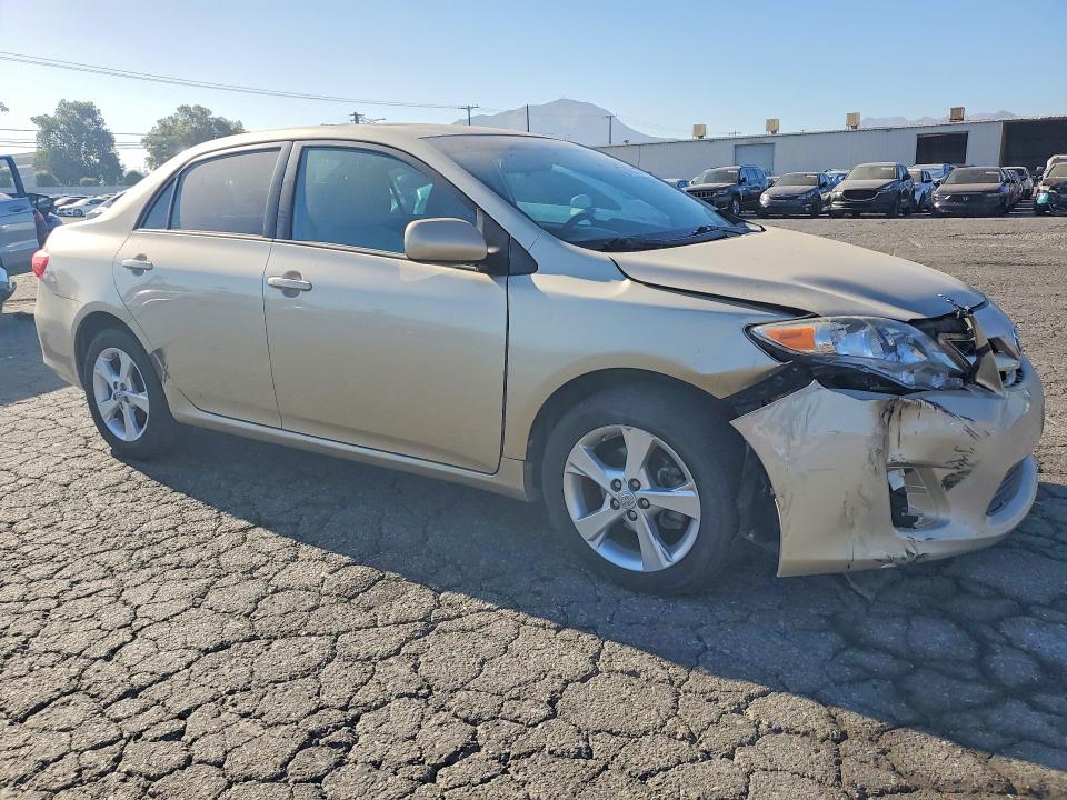 60512716 :رقم المزاد ، 5YFBU4EE2CP030278 vin ، 2012 Toyota Corolla مزاد بيع