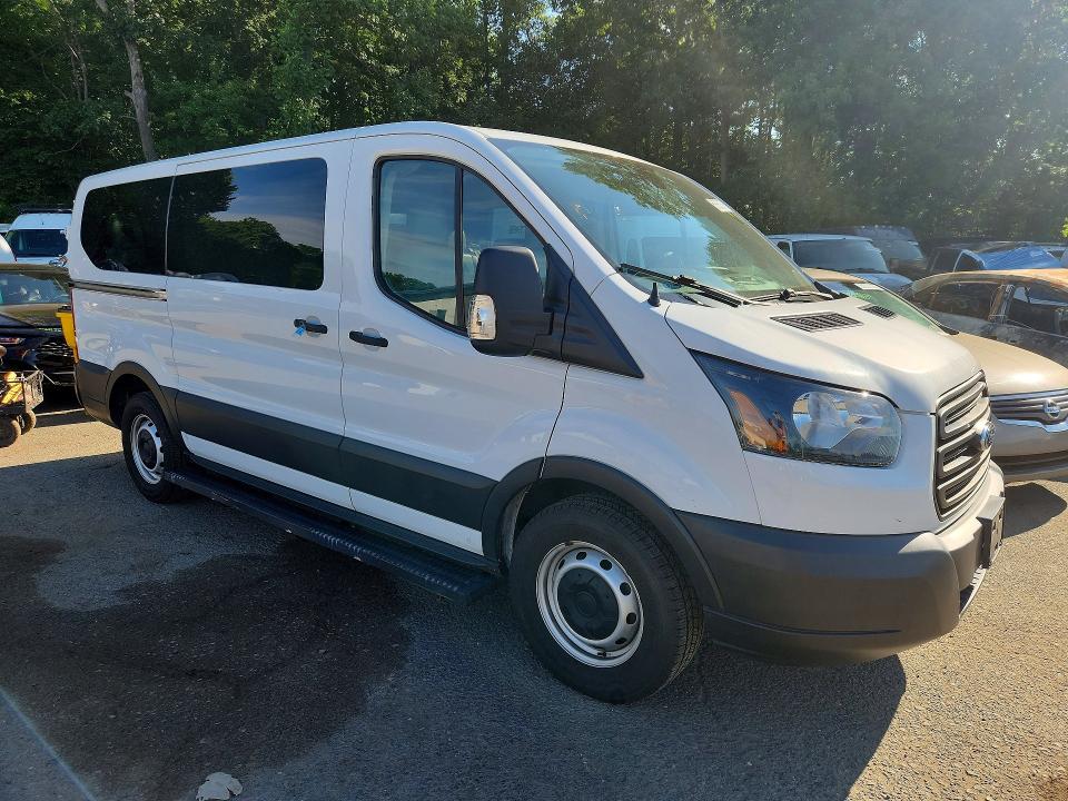 60556876 :رقم المزاد ، 1FMZK1YM3KKB79233 vin ، 2019 Ford Transit مزاد بيع
