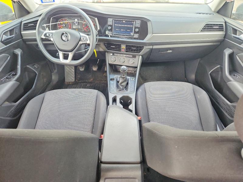 61072156 :رقم المزاد ، 3VWN57BU4MM055681 vin ، 2021 Volkswagen Jetta مزاد بيع